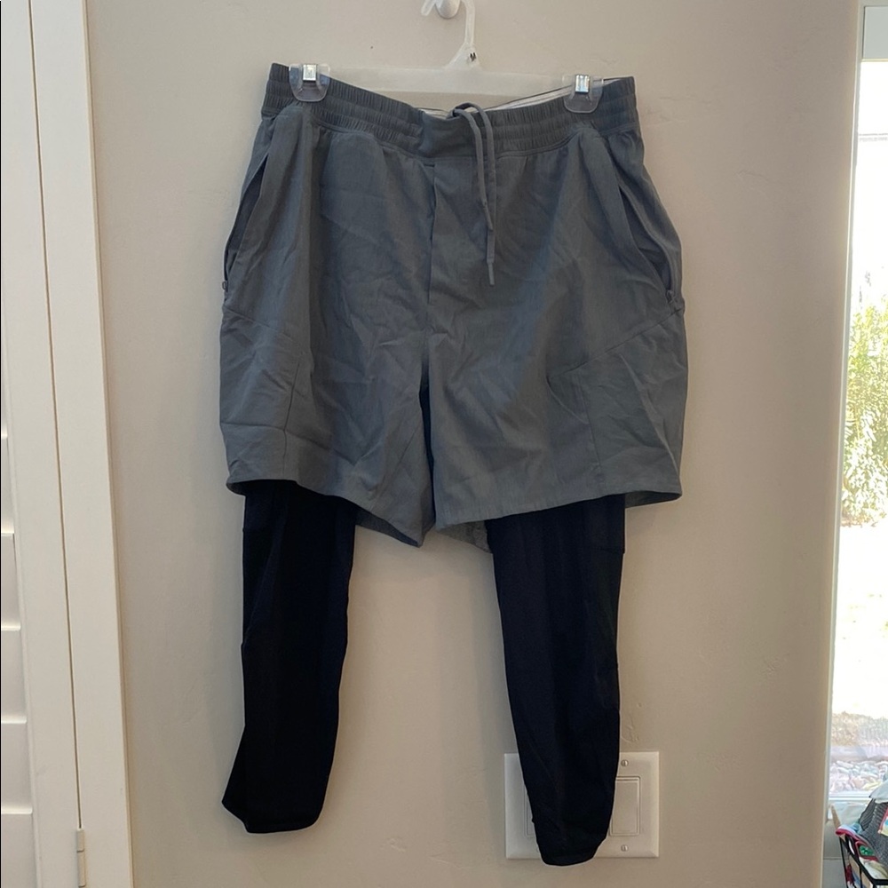 Men's Gray and Black Shorts